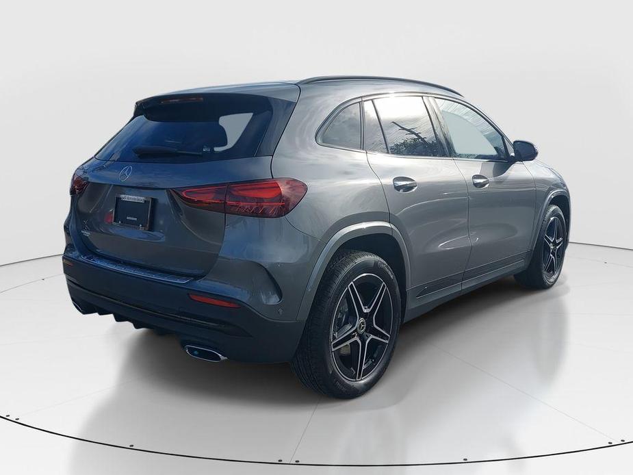 new 2025 Mercedes-Benz GLA 250 car, priced at $51,015