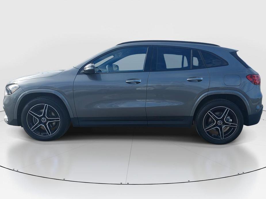 new 2025 Mercedes-Benz GLA 250 car, priced at $51,015