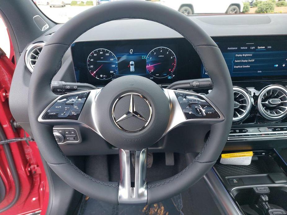 new 2025 Mercedes-Benz GLA 250 car, priced at $52,030