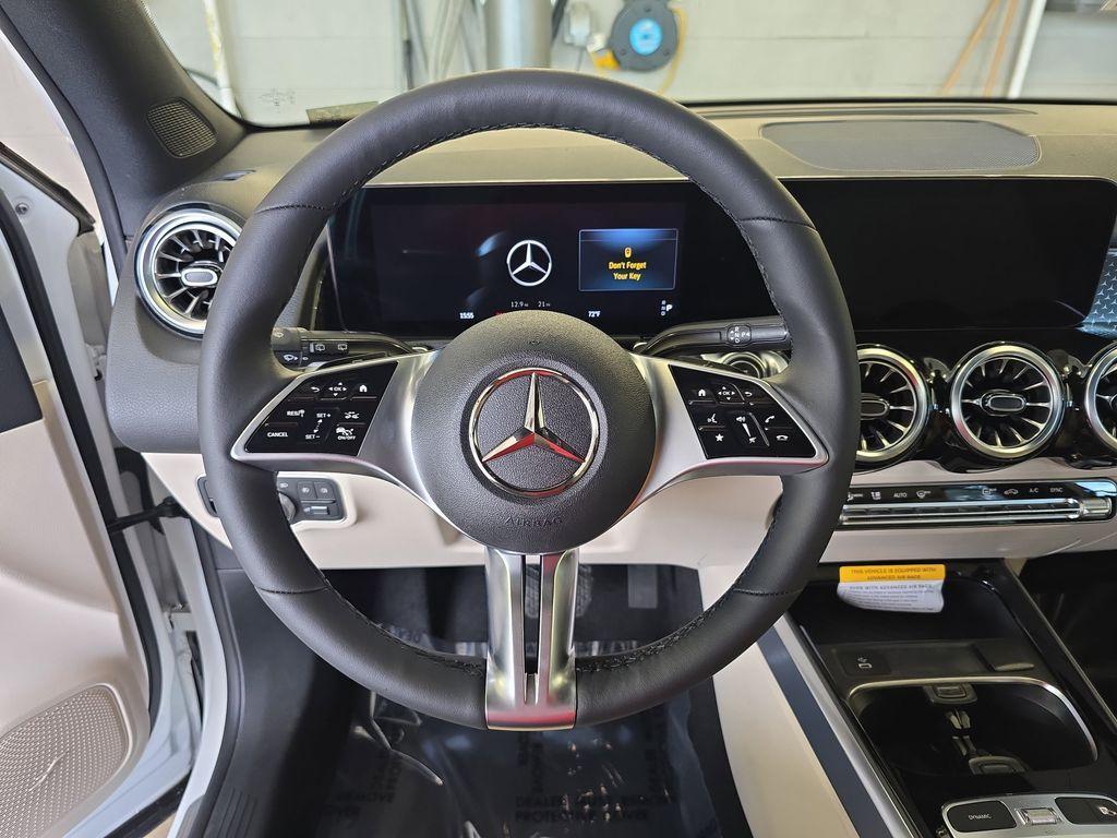 new 2025 Mercedes-Benz GLB 250 car, priced at $50,945