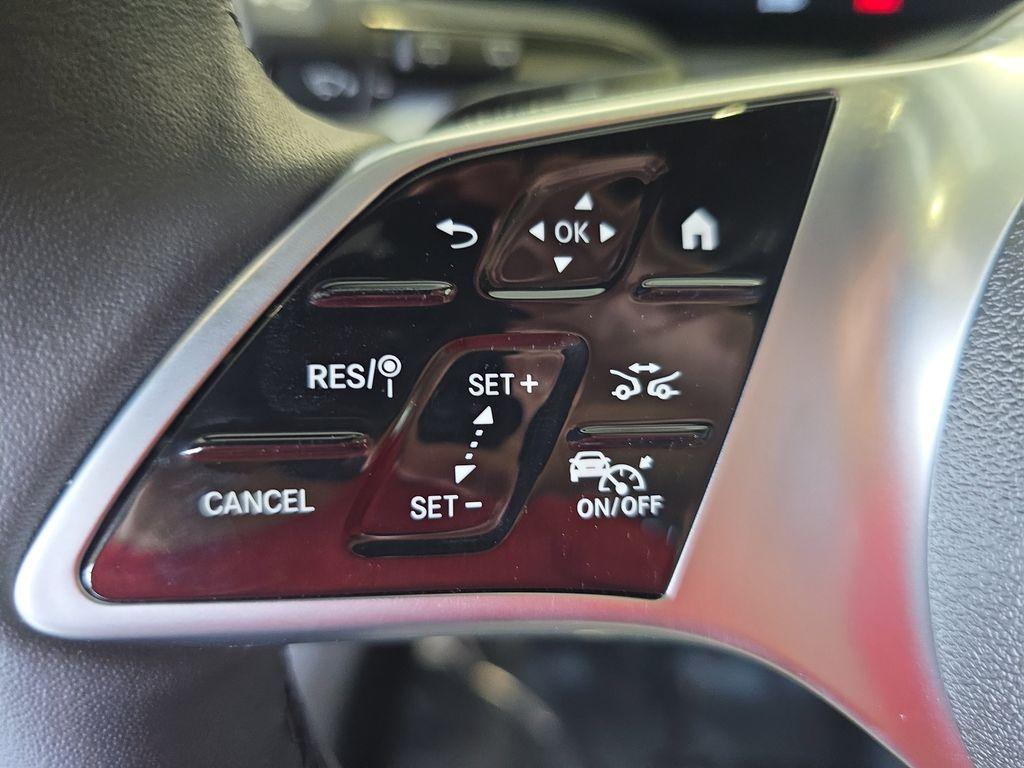 new 2025 Mercedes-Benz GLB 250 car, priced at $50,945