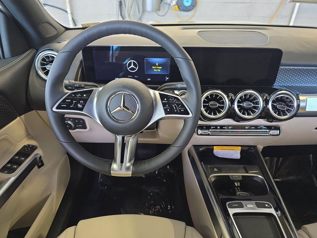 new 2025 Mercedes-Benz GLB 250 car, priced at $50,945