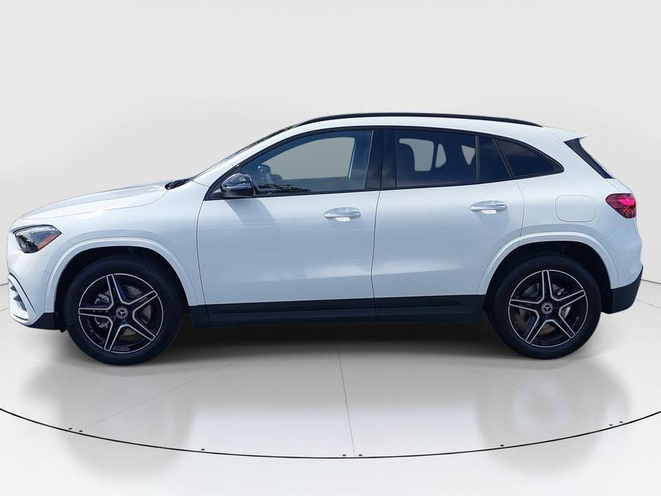 new 2025 Mercedes-Benz GLA 250 car, priced at $51,710