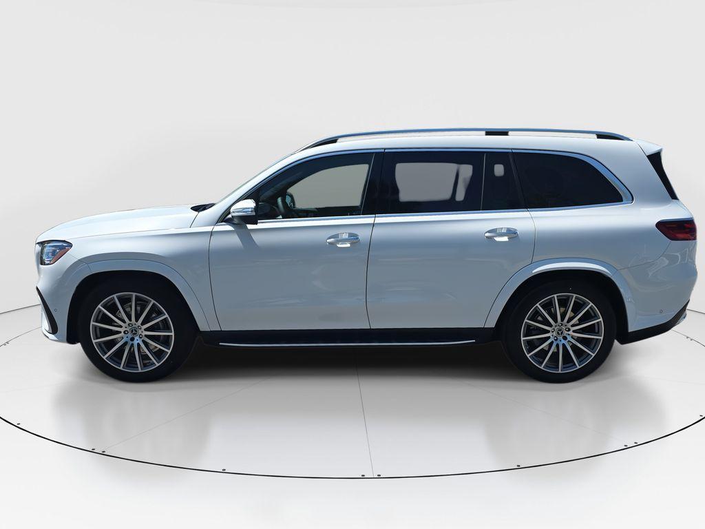 new 2025 Mercedes-Benz GLS 450 car, priced at $105,335