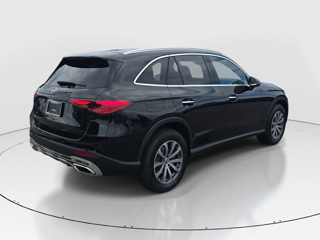 new 2025 Mercedes-Benz GLC 300 car, priced at $55,725