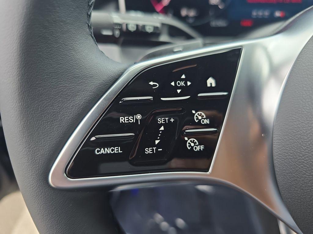 new 2025 Mercedes-Benz GLC 300 car, priced at $55,725