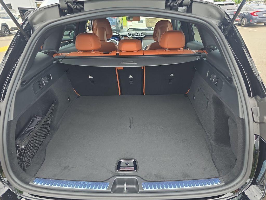 new 2025 Mercedes-Benz GLC 300 car, priced at $55,725
