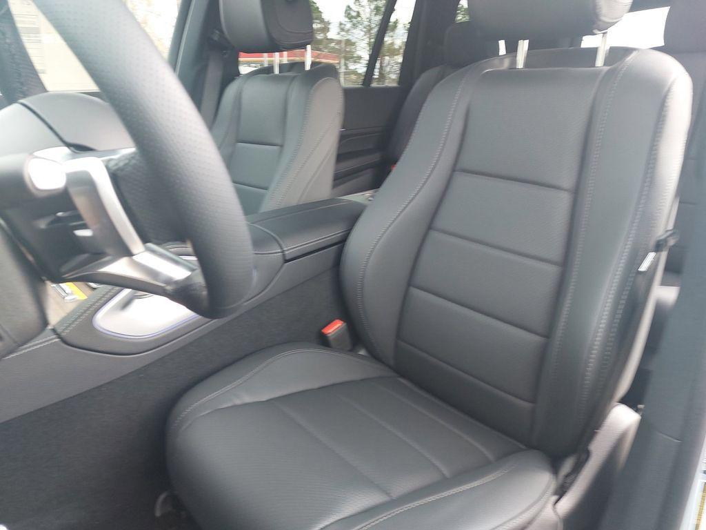 new 2025 Mercedes-Benz GLS 450 car, priced at $95,365