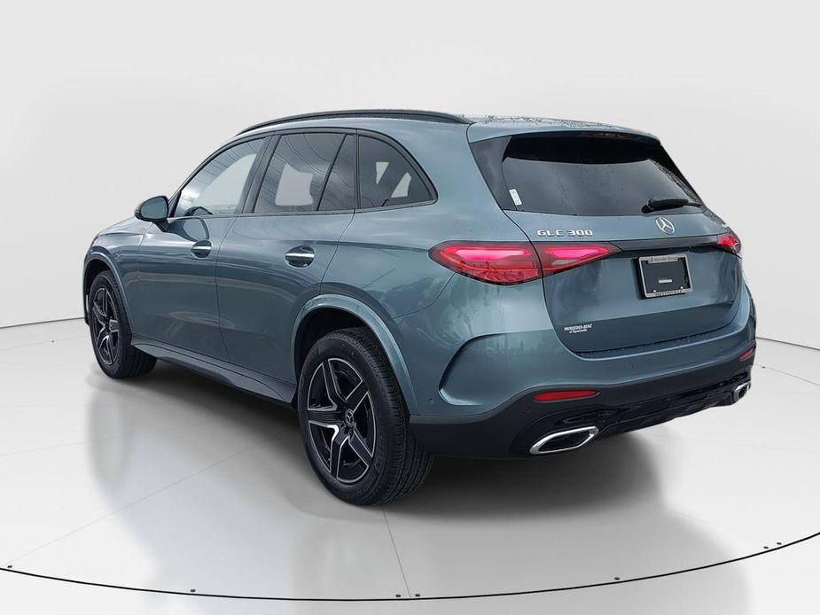 new 2025 Mercedes-Benz GLC 300 car, priced at $61,615