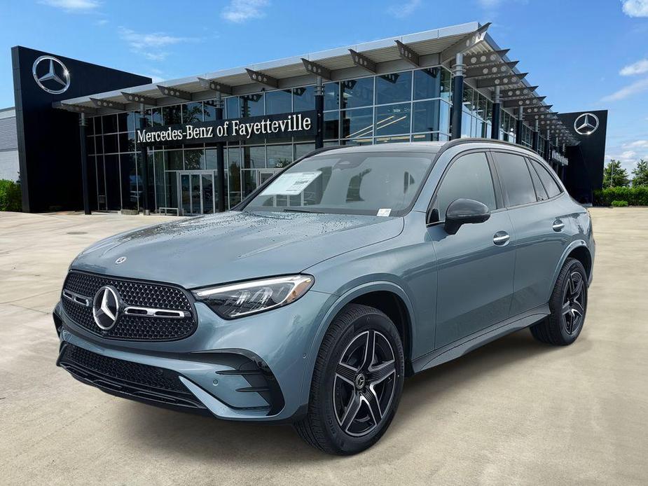 new 2025 Mercedes-Benz GLC 300 car, priced at $61,615