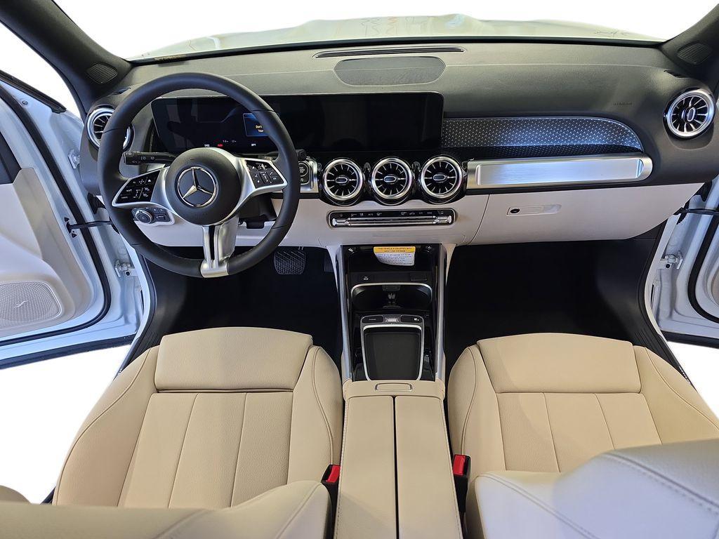 new 2025 Mercedes-Benz GLB 250 car, priced at $48,645