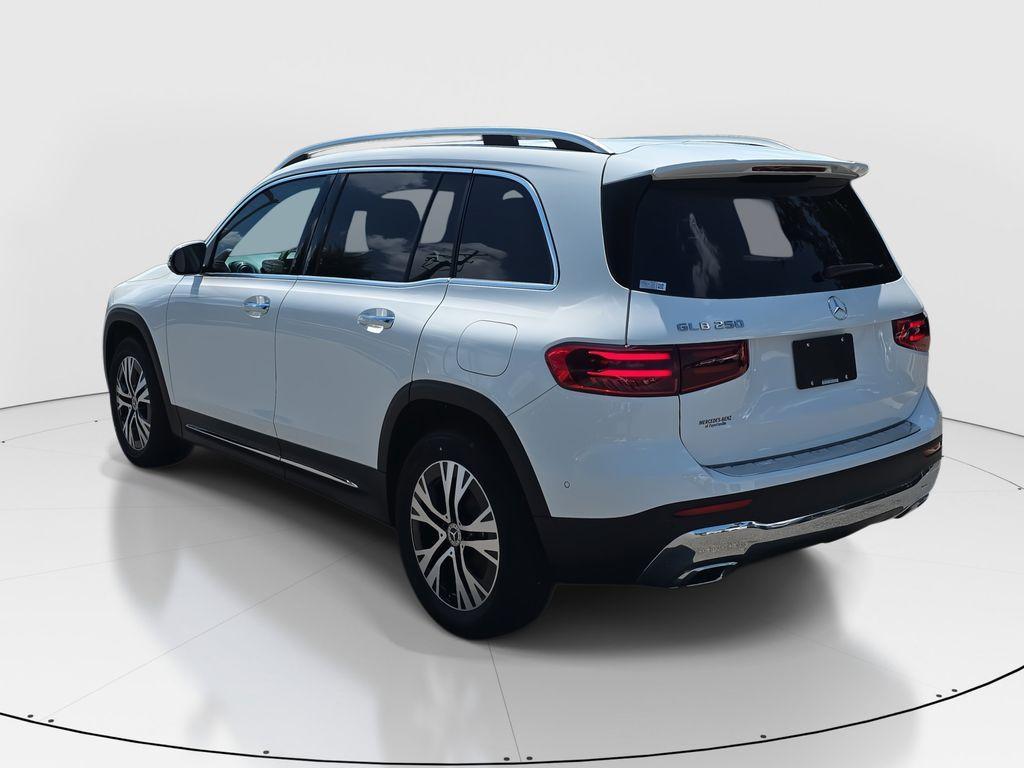 new 2025 Mercedes-Benz GLB 250 car, priced at $48,645
