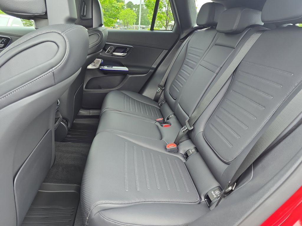 new 2025 Mercedes-Benz GLC 300 car, priced at $61,065