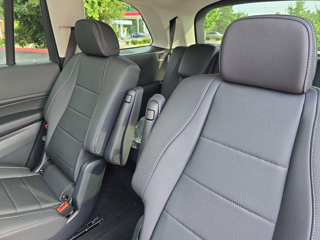 new 2026 Mercedes-Benz GLS 450 car, priced at $97,720