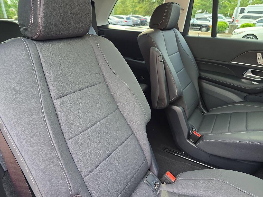 new 2026 Mercedes-Benz GLS 450 car, priced at $97,720