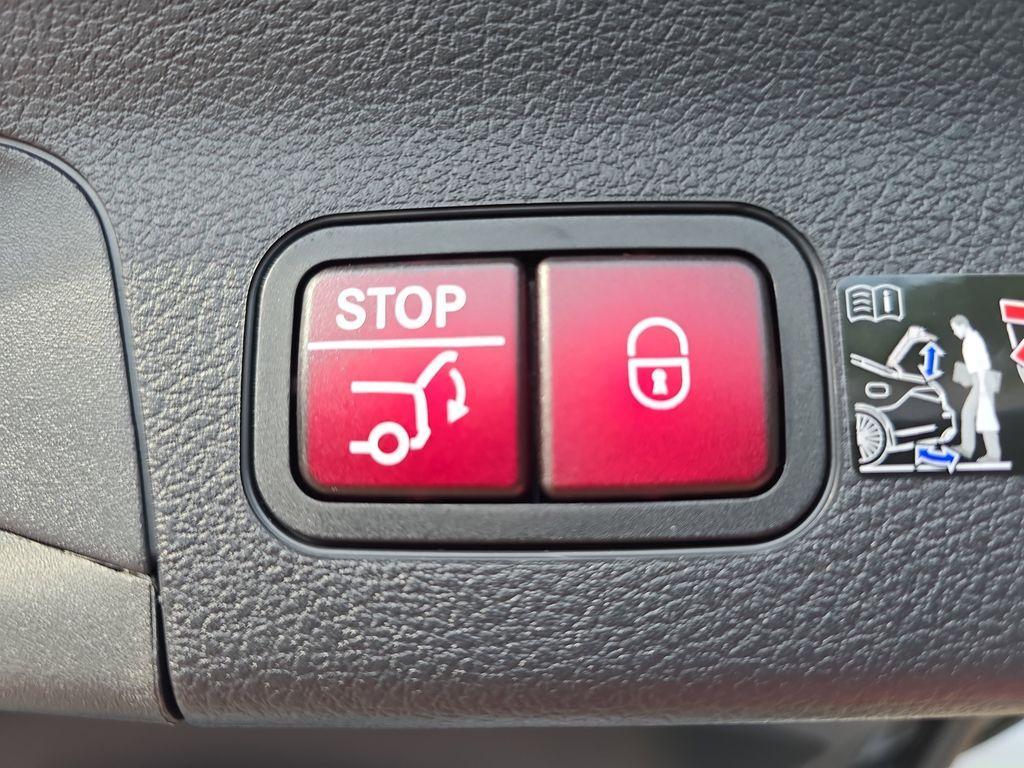 new 2026 Mercedes-Benz GLS 450 car, priced at $97,720