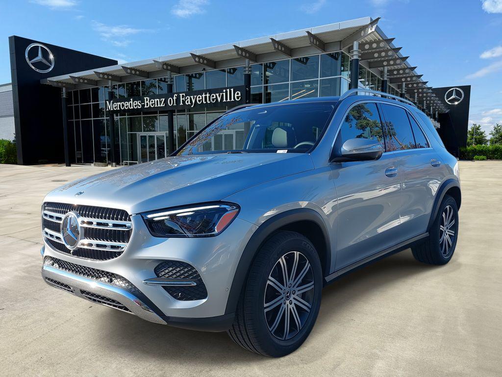 new 2025 Mercedes-Benz GLE 450 car, priced at $75,795