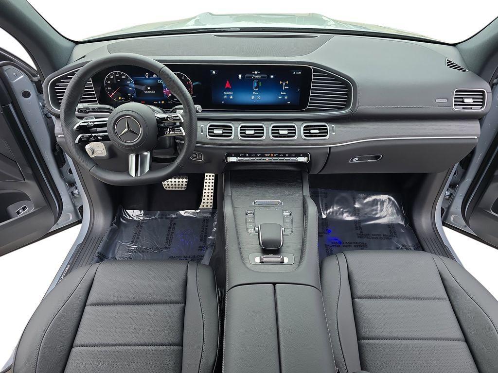new 2025 Mercedes-Benz GLS 450 car, priced at $95,865