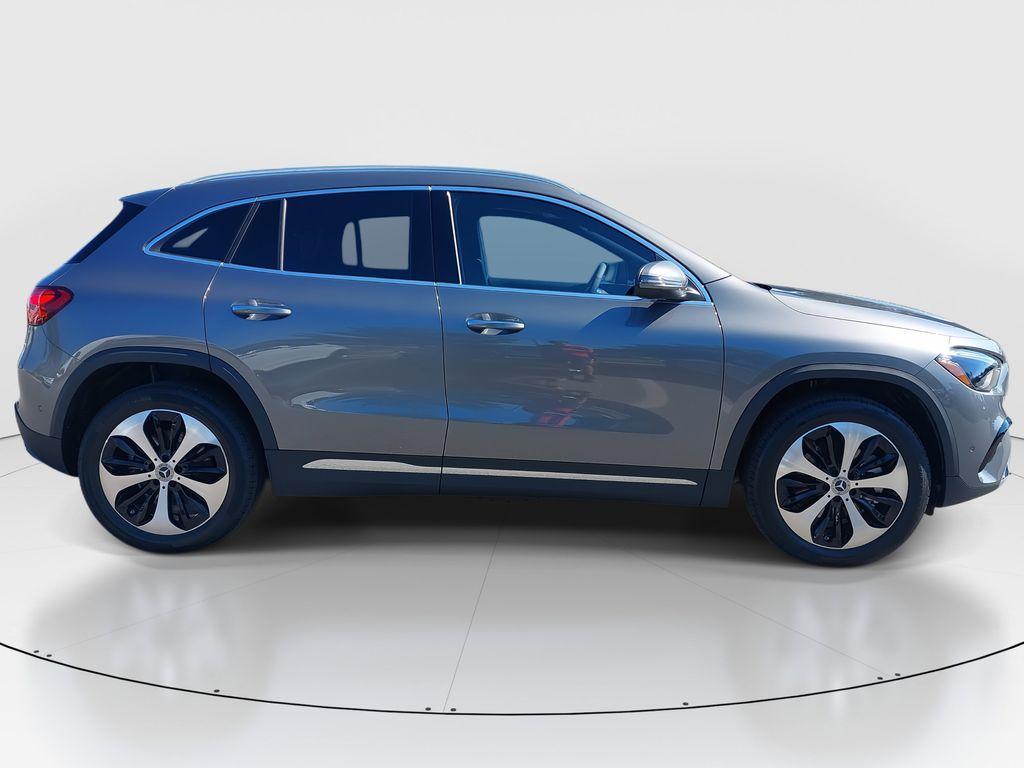 new 2025 Mercedes-Benz GLA 250 car, priced at $51,160