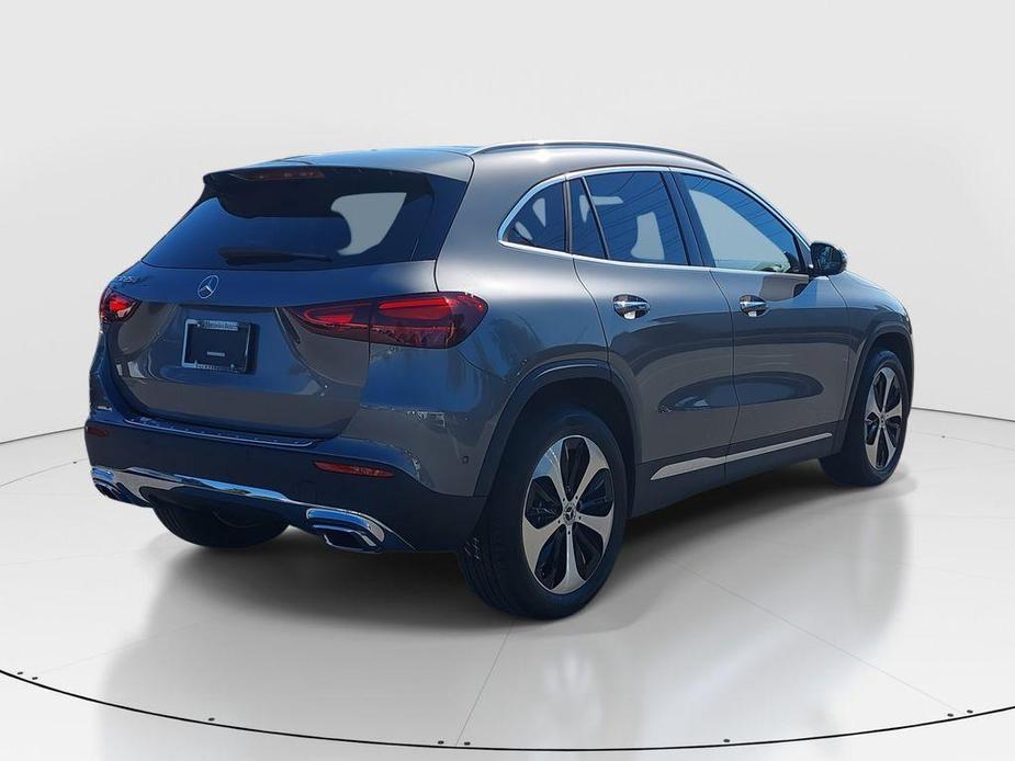 new 2025 Mercedes-Benz GLA 250 car, priced at $51,160