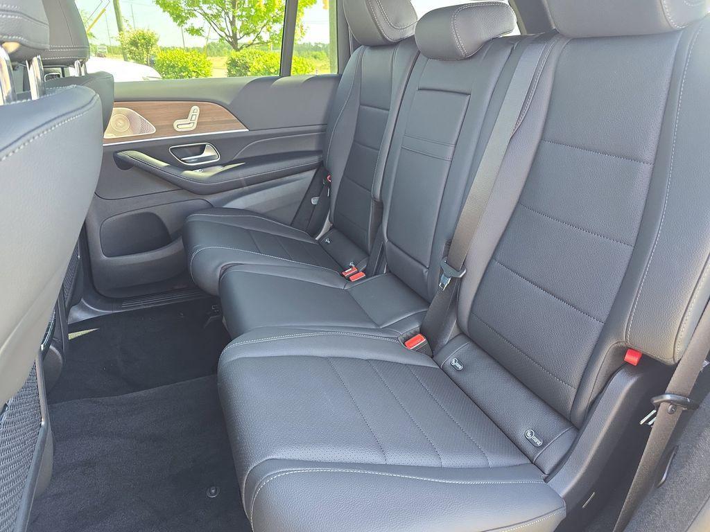new 2025 Mercedes-Benz GLS 450 car, priced at $96,495