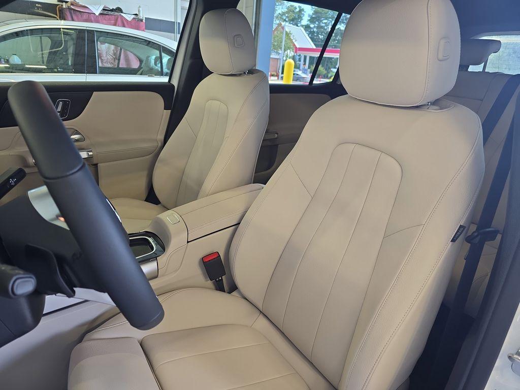 new 2026 Mercedes-Benz GLB 250 car, priced at $50,415