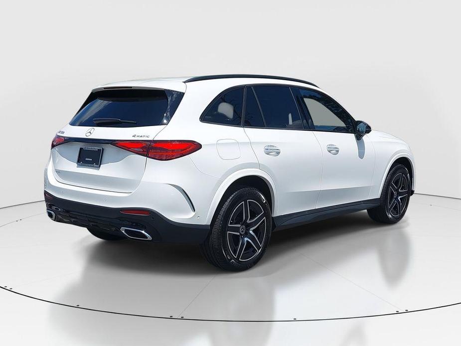 new 2024 Mercedes-Benz GLC 300 car, priced at $58,035