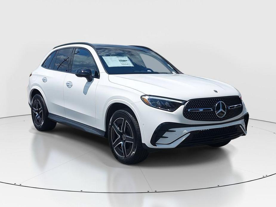 new 2024 Mercedes-Benz GLC 300 car, priced at $58,035