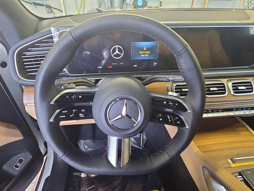 new 2025 Mercedes-Benz GLS 580 car, priced at $120,865