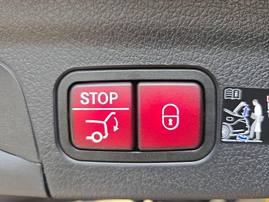 new 2026 Mercedes-Benz GLE 350 car, priced at $75,545