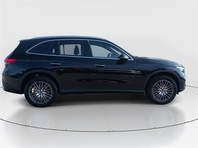 new 2024 Mercedes-Benz GLC 300 car, priced at $53,415