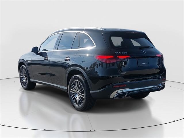 new 2024 Mercedes-Benz GLC 300 car, priced at $53,415