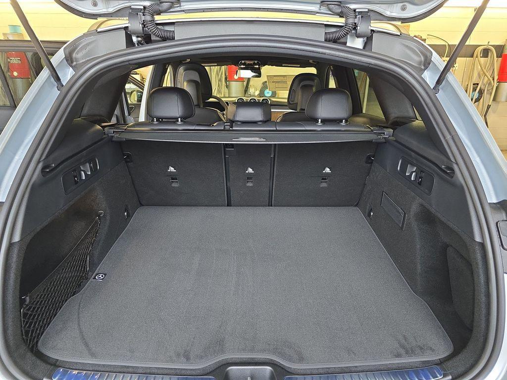 new 2026 Mercedes-Benz GLC 300 car, priced at $60,750