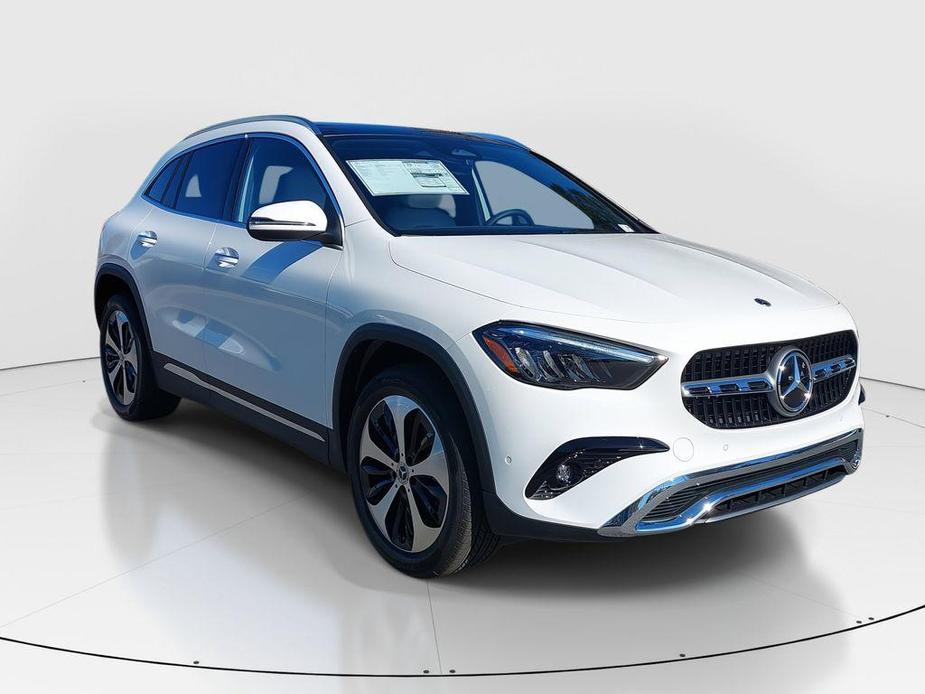 new 2025 Mercedes-Benz GLA 250 car, priced at $48,590