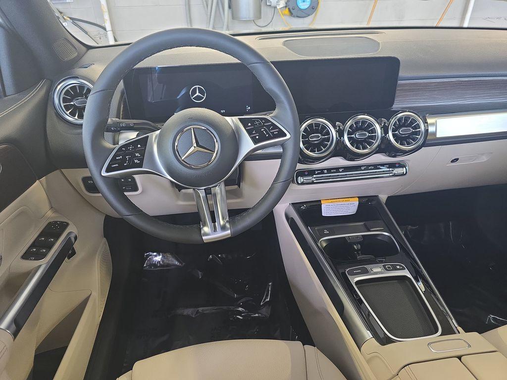 new 2025 Mercedes-Benz GLB 250 car, priced at $49,580