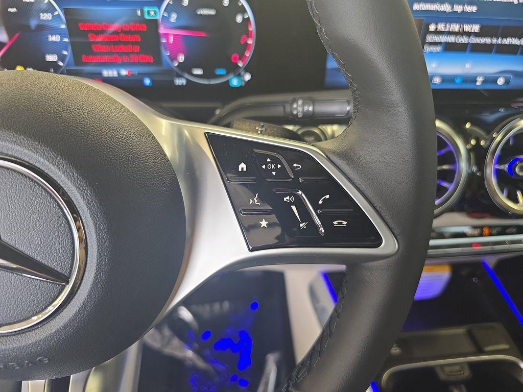 new 2025 Mercedes-Benz GLB 250 car, priced at $49,580