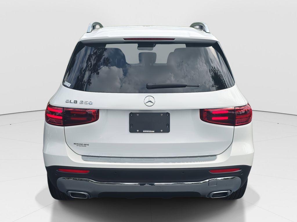 new 2025 Mercedes-Benz GLB 250 car, priced at $49,580