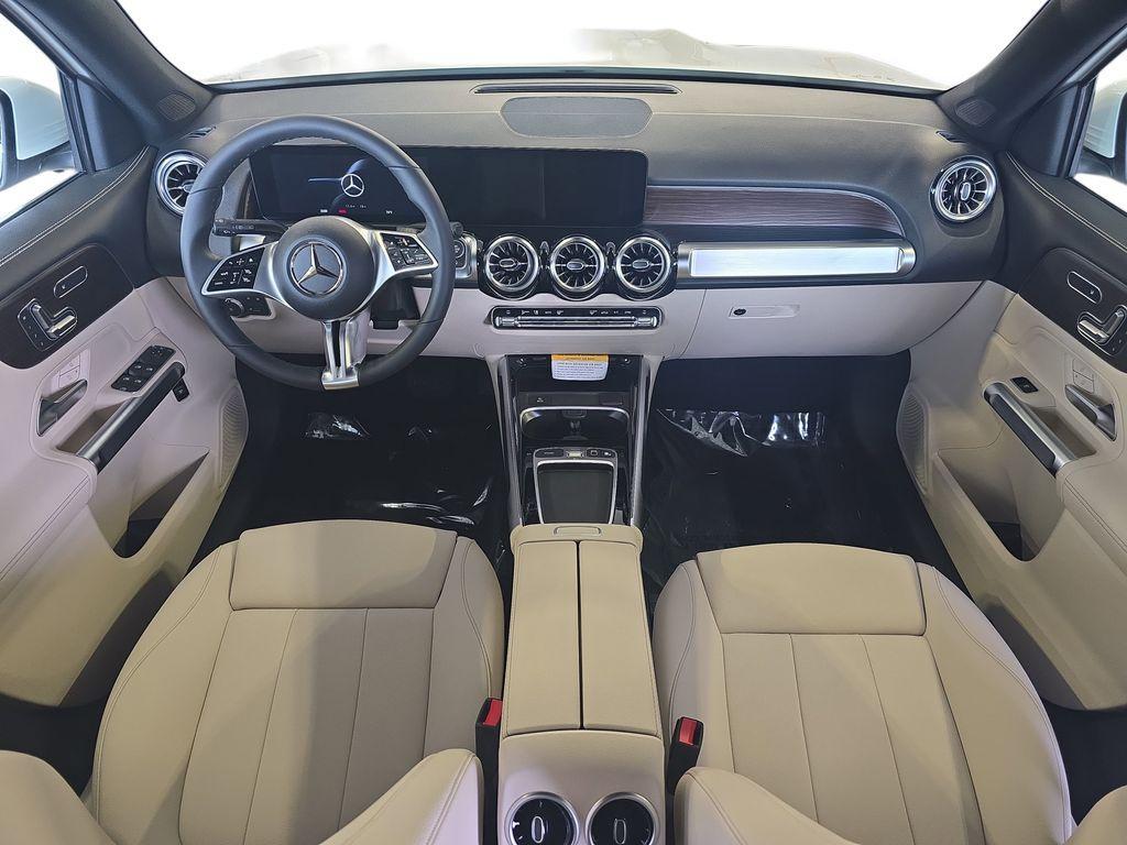 new 2025 Mercedes-Benz GLB 250 car, priced at $49,580