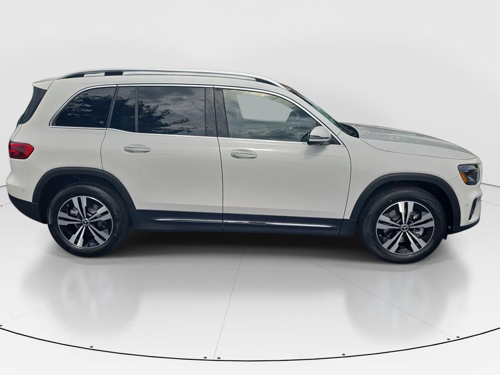 new 2025 Mercedes-Benz GLB 250 car, priced at $49,580
