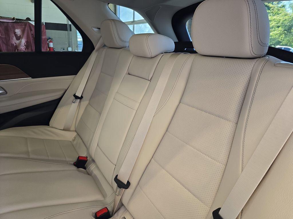 new 2025 Mercedes-Benz GLE 350 car, priced at $74,215