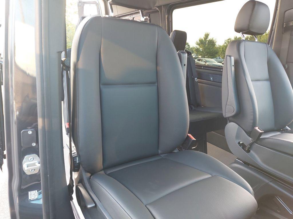 new 2025 Mercedes-Benz Sprinter 2500 car, priced at $70,832