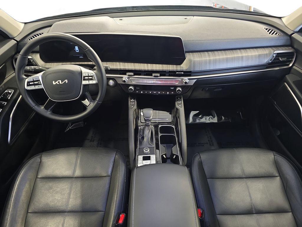 used 2024 Kia Telluride car, priced at $37,002