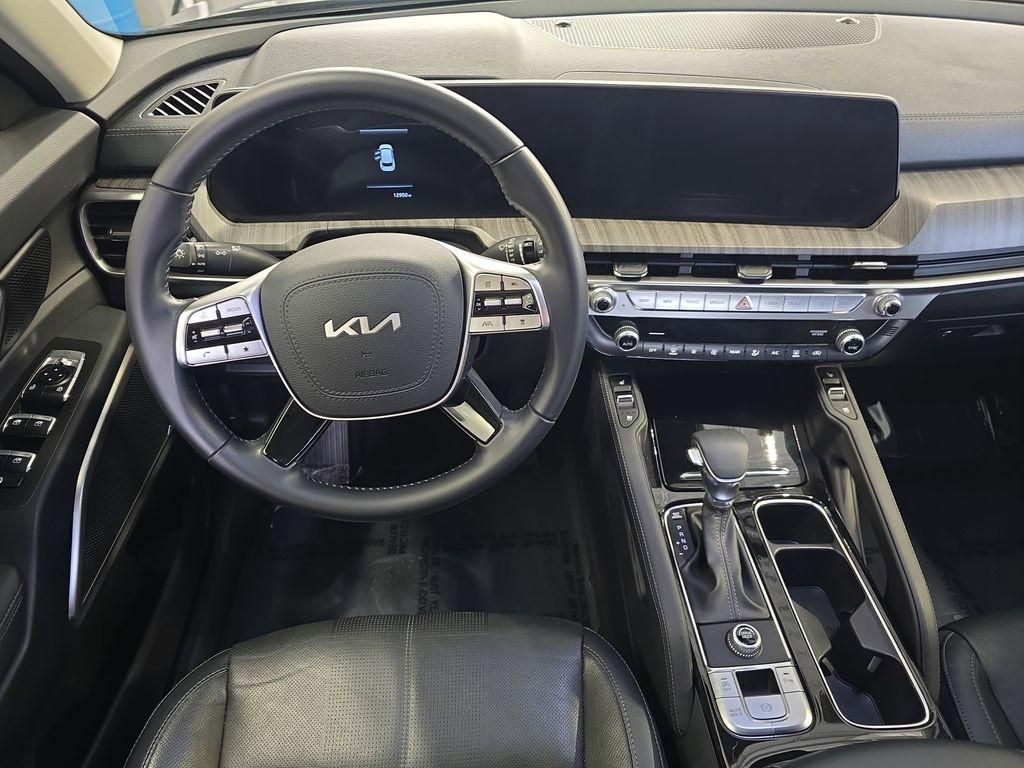 used 2024 Kia Telluride car, priced at $37,002