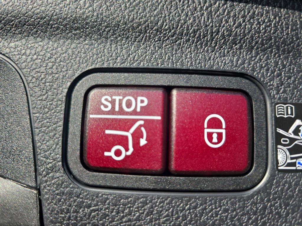 new 2026 Mercedes-Benz GLE 350 car, priced at $74,995