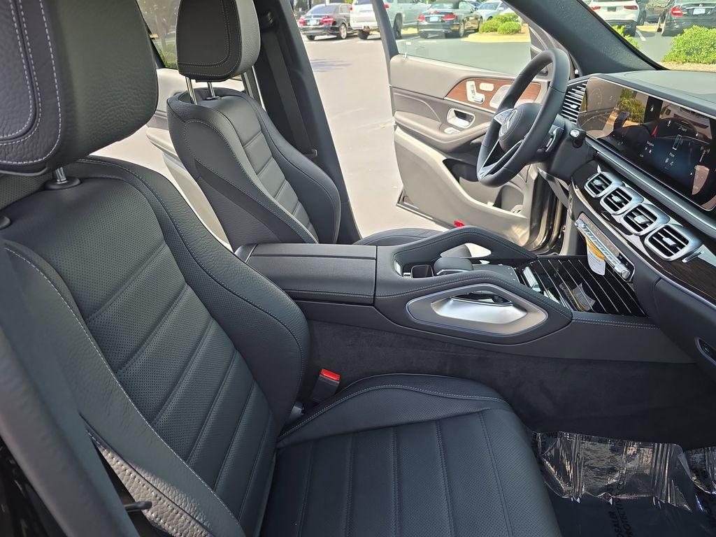 new 2026 Mercedes-Benz GLE 450 car, priced at $81,305