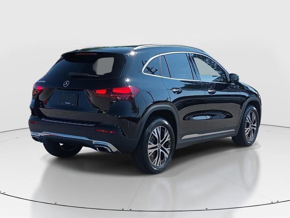 new 2025 Mercedes-Benz GLA 250 car, priced at $47,395