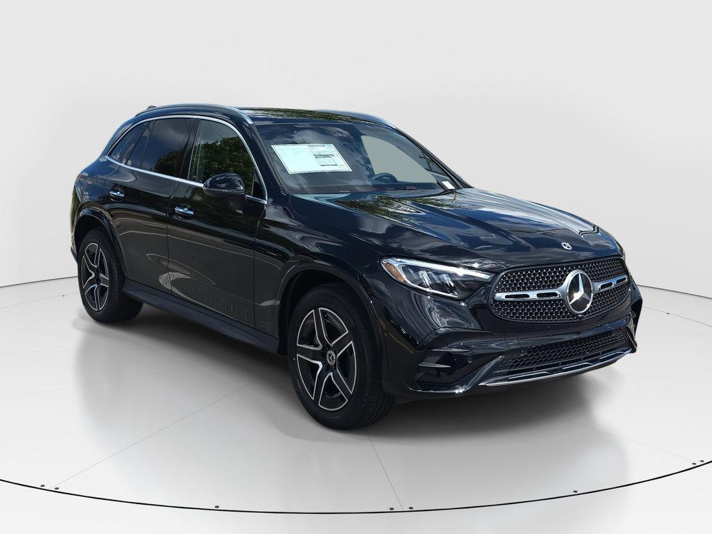 new 2025 Mercedes-Benz GLC 300 car, priced at $57,835