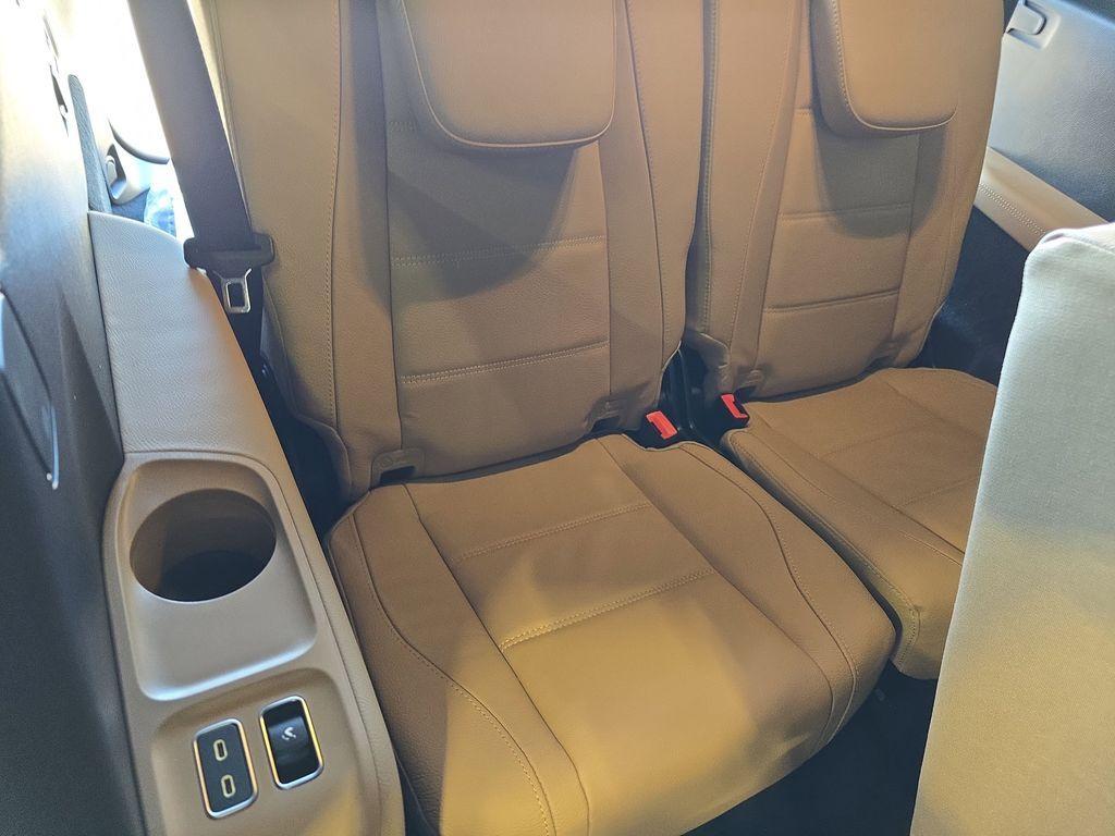 new 2025 Mercedes-Benz GLS 450 car, priced at $103,715