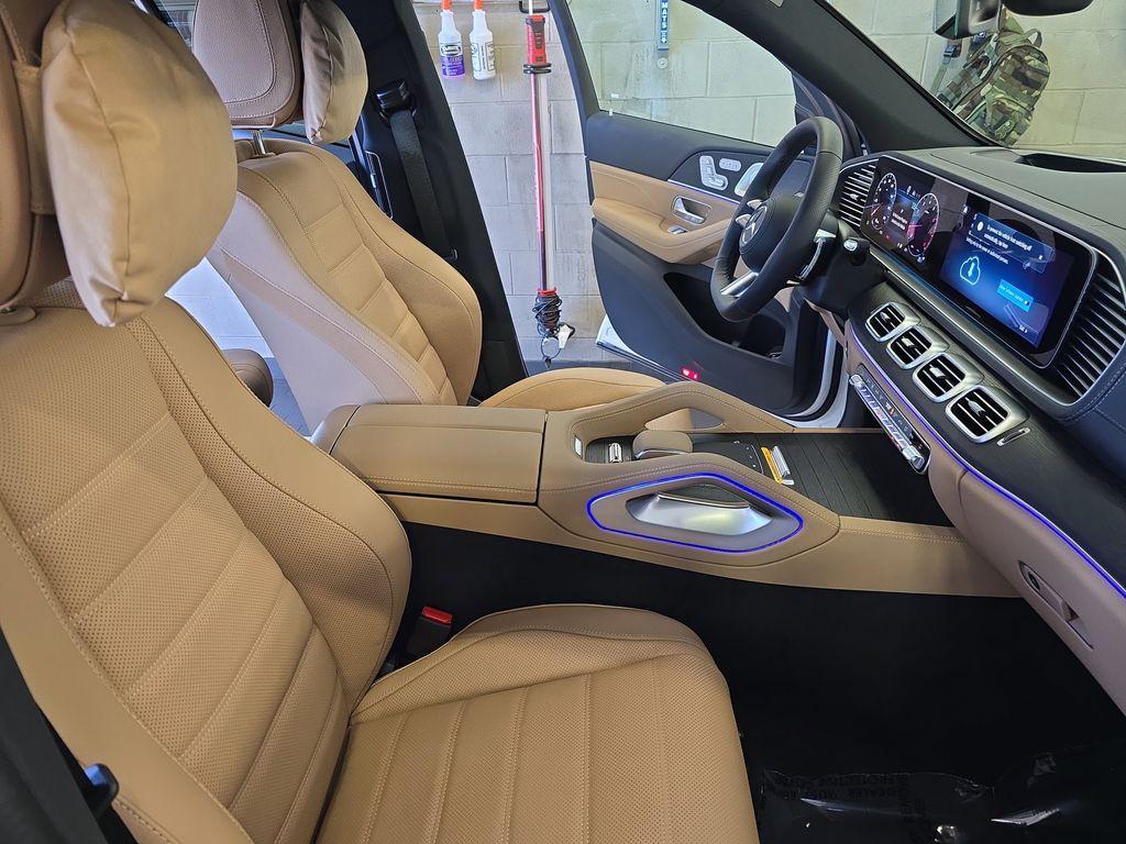 new 2025 Mercedes-Benz GLS 450 car, priced at $103,715