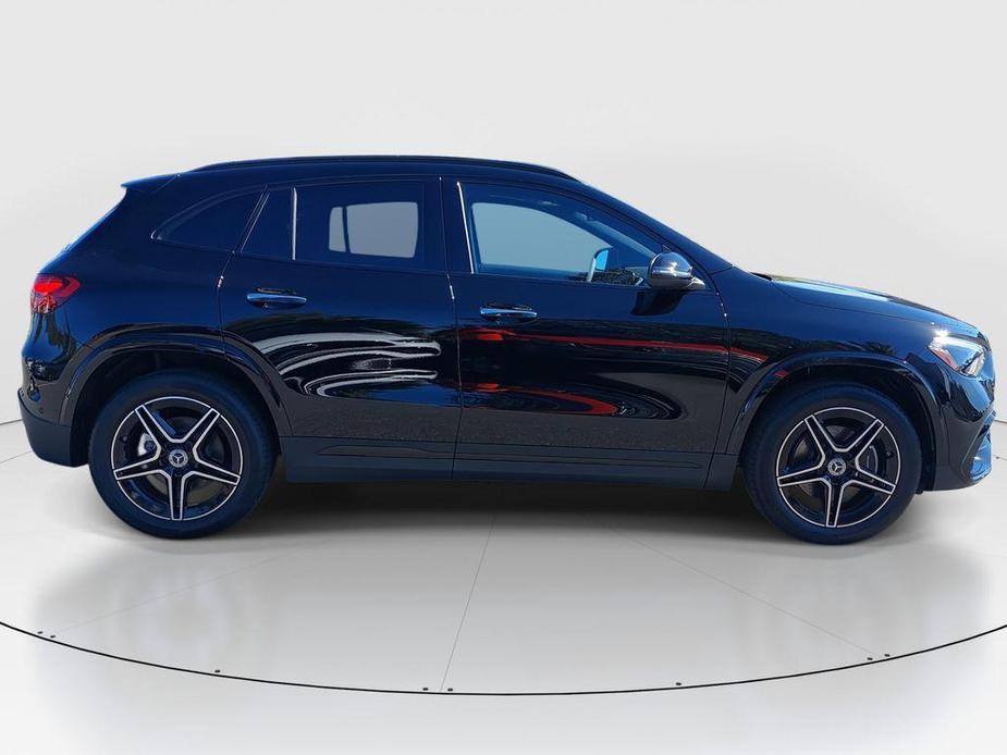 new 2025 Mercedes-Benz GLA 250 car, priced at $51,810